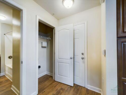 One-Bedroom-Apartments-in-Fayetteville-North Carolina-Apartment-Closet