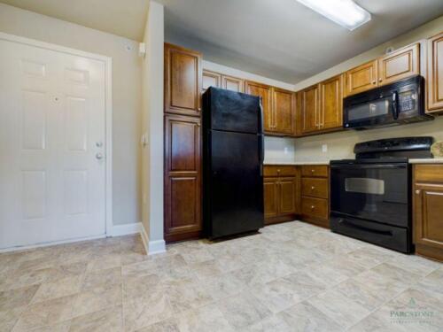 One-Bedroom-Apartments-in-Fayetteville-North Carolina-Kitchen-with-Black-Appliances