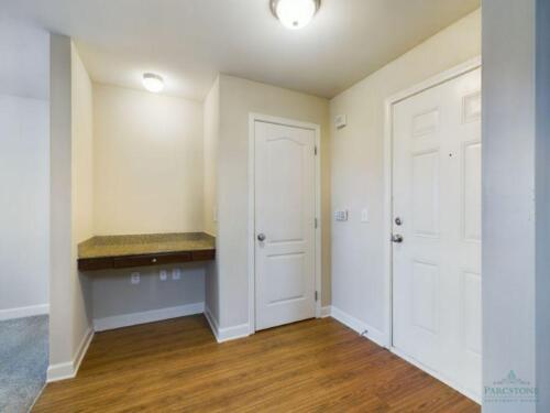 Three-Bedroom-Apartments-in-Fayetteville-North Carolina-Apartment-Entryway-with-Desk-Nook