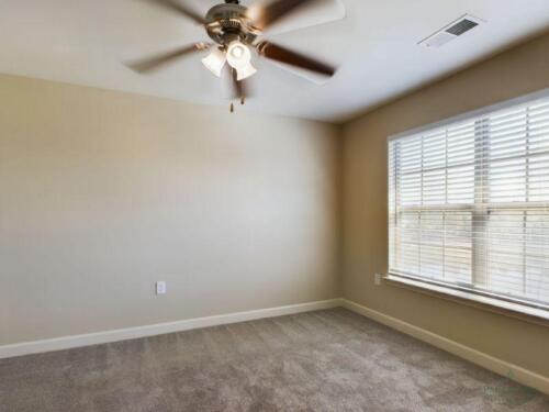 Three-Bedroom-Apartments-in-Fayetteville-North Carolina-Apartment-Interior-with-Ceiling-Fan