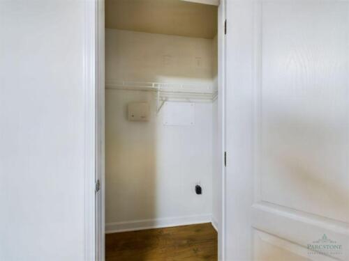 Two-Bedroom-Apartments-in-Fayetteville-North Carolina-Closet