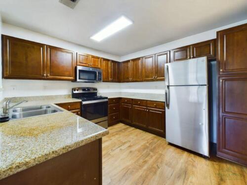 Two-Bedroom-Apartments-in-Fayetteville-North Carolina-Kitchen-Interior-with-Stainless-Steel-Appliances