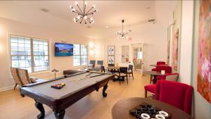 Apartments in Fayetteville, NC - Clubhouse Resident Lounge & Game Room with Billiards