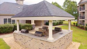 Apartments for rent in Fayetteville, NC - Outdoor Covered Grilling Area